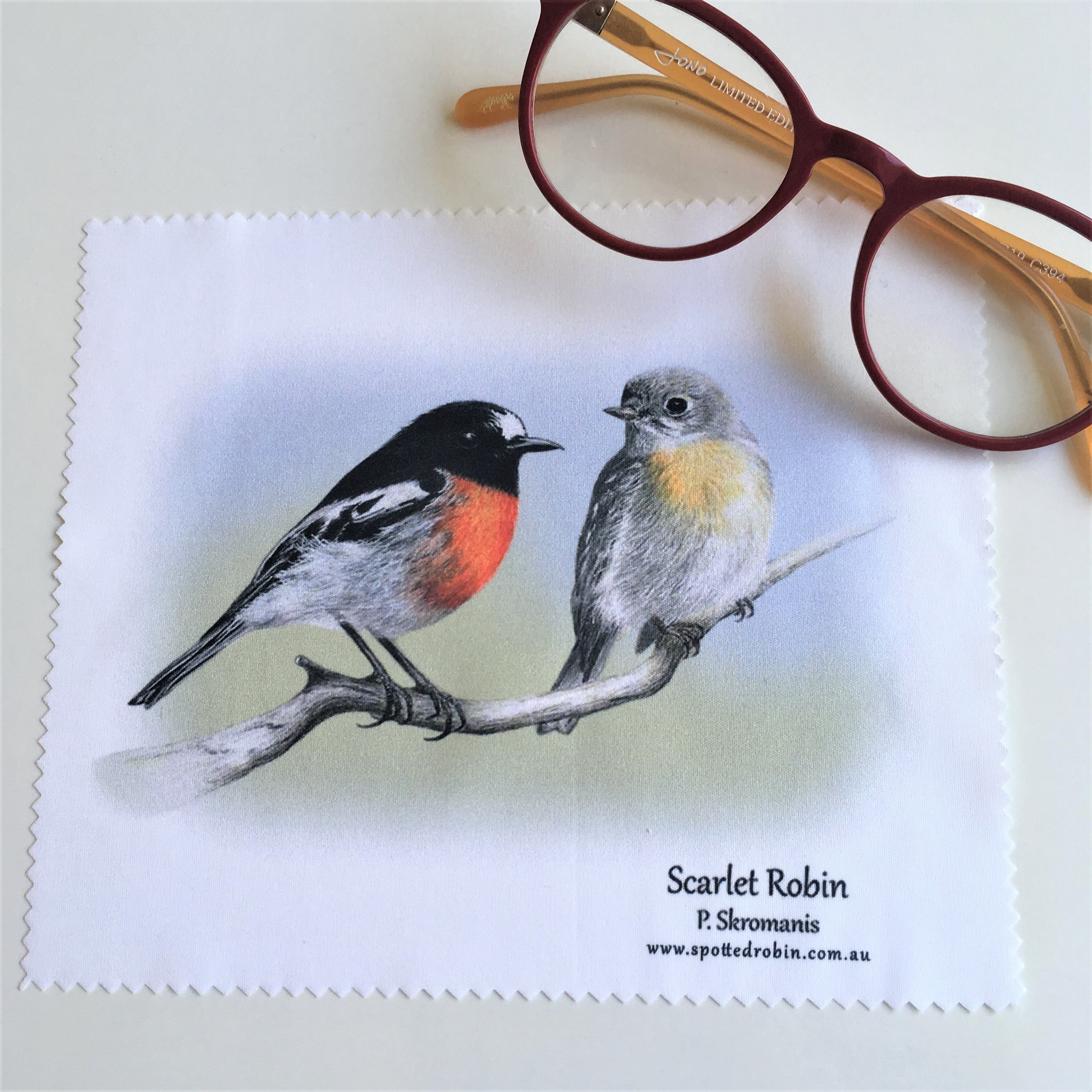 Microfibre Eyeglass Cleaning Cloth - Scarlet Robins